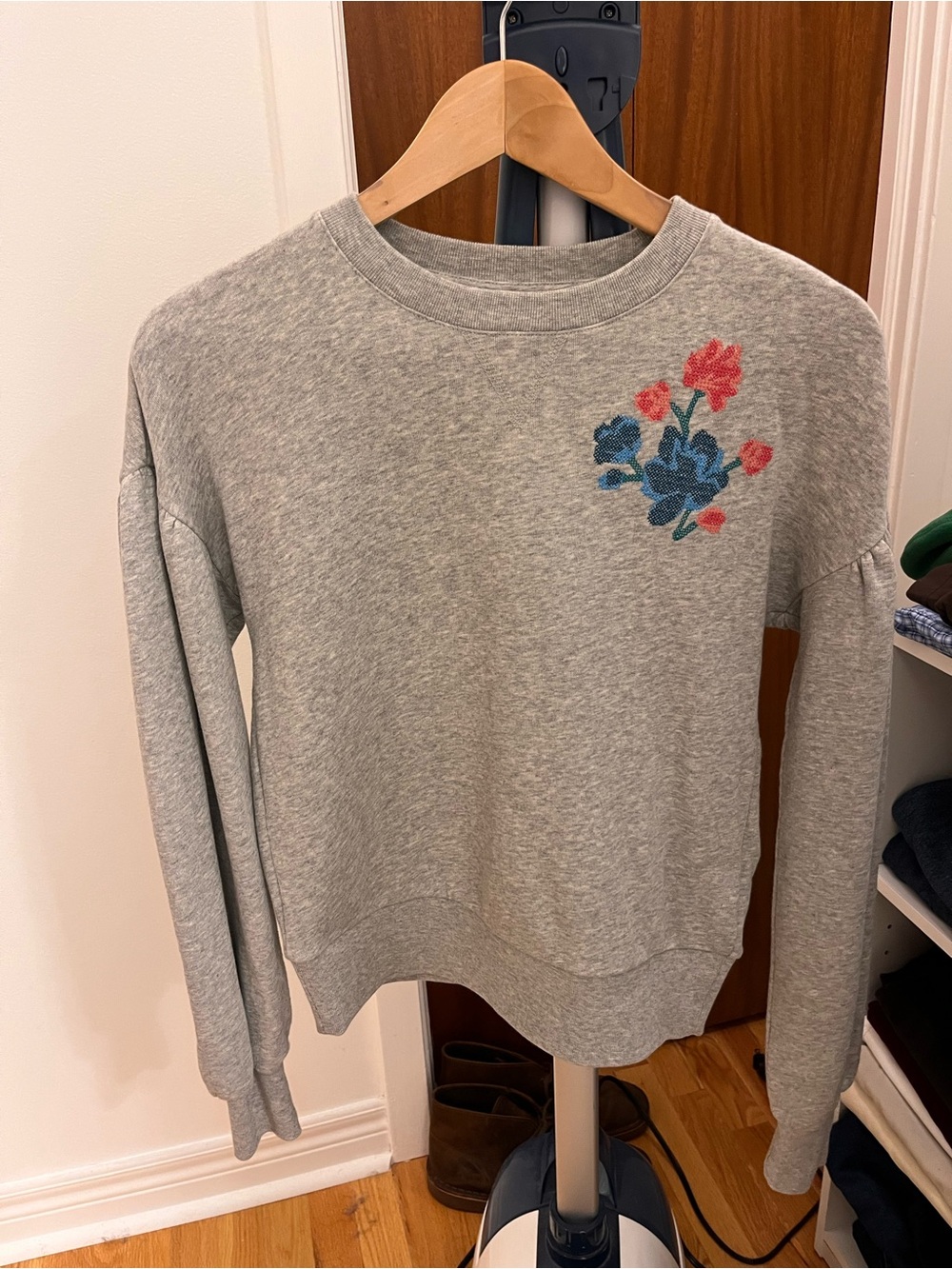 Kate Spade Grey Crewneck Sweatshirt with Floral Embroidered Look